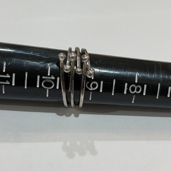 925 Sterling Silver Ring - Picture 4 of 4